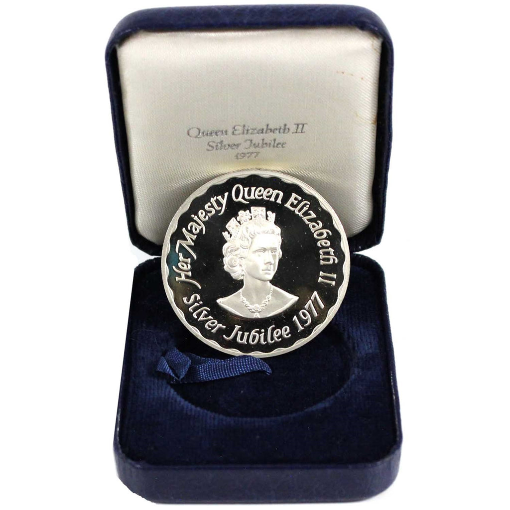 1977 Queen Elizabeth II Silver Jubilee Sterling Silver Medallion in Case (Issues)