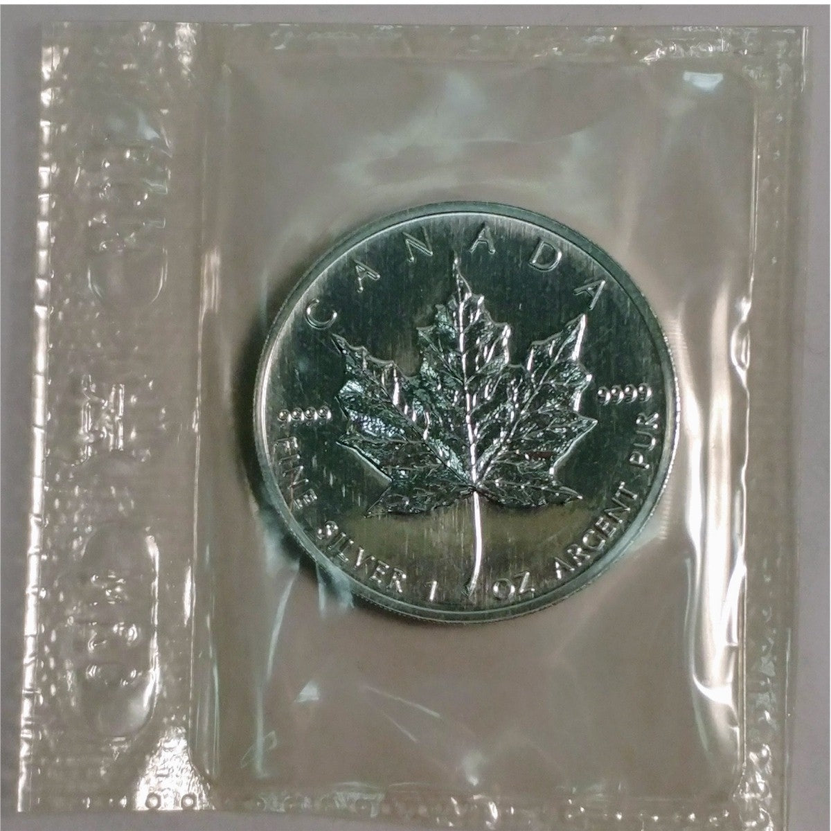 2001 Canada $5 1oz Silver Maple Leaf SEALED (No Tax) May be lightly toned