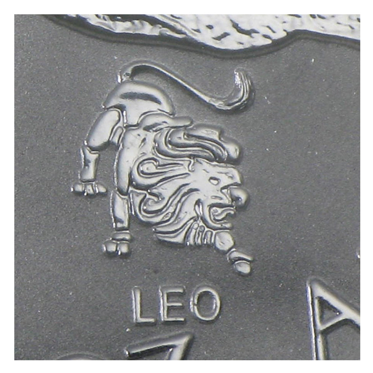 SALE! 2004 Canada $5 Leo Privy 1oz. Silver Maple Leaf (TAX Exempt) Lightly Toned